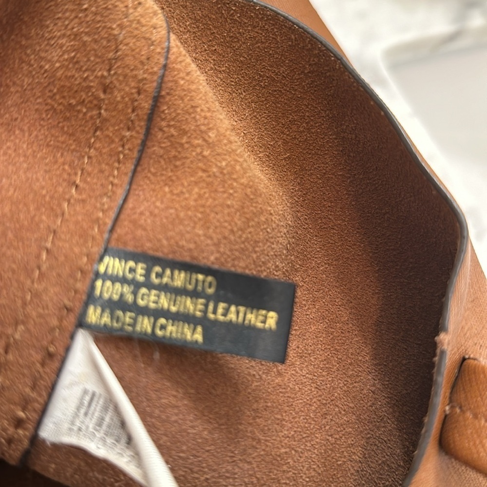 Vince Camuto full leather tote bag cognac used  19x12x5 approx - Picture 16 of 16